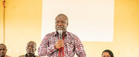 VOLTA REGIONAL MINISTER PAYS WORKING VISIT TO SOUTH TONGU DISTRICT ASSEMBLY.