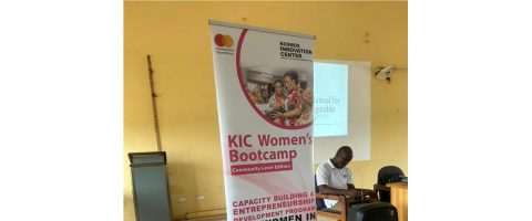 TRAINING MANUAL FOR GENERAL VEGETABLE PRODUCTION FOR WOMEN IN THE DISTRICT.