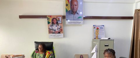 AGAVE QUEEN MOTHER’S ASSOCIATION PAYS COURTESY CALL ON SOUTH TONGU DISTRICT CHIEF EXECUTIVE.
